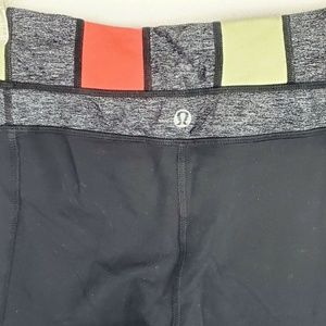 Lululemon Reversable Cropped Capri Colorblock Sz 8